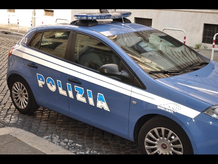 Catania, spaccio di droga in case "bunker": scovati e arrestati dai "Falchi"