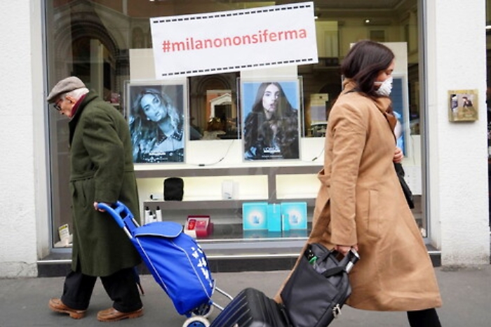 Coronavirus, virologa Ospedale Sacco: "Numeri poco superiori influenza"