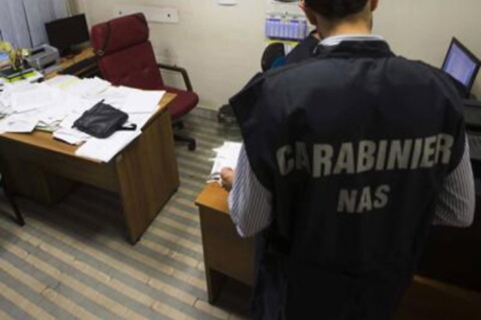 Sanit&agrave;: controlli Nas in ambulatori e studi medici, chiusi 52 centri privati