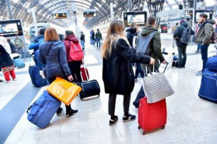 Covid: Garante privacy, 'senza una legge no a pass vaccinali'