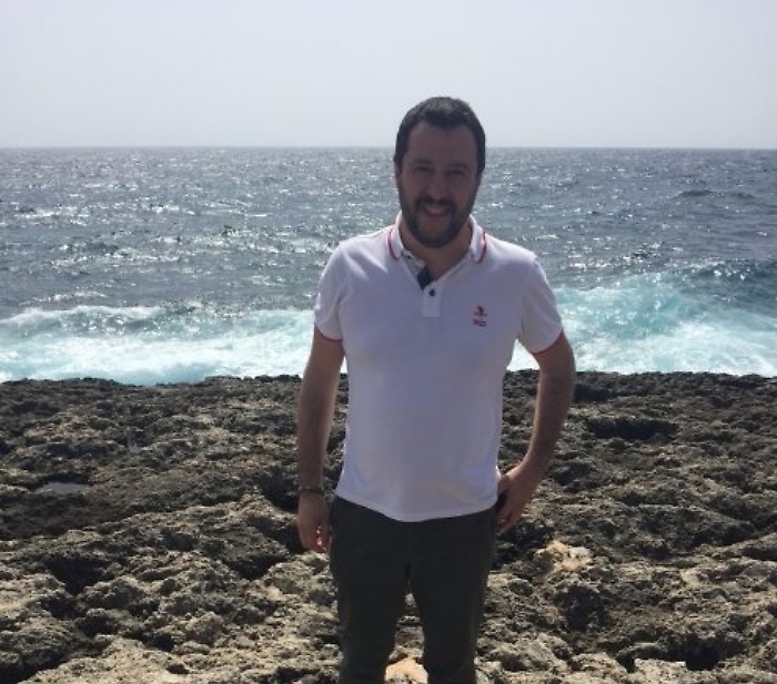 Migranti, Salvini: «Io di nuovo indagato per sequestro di persona»