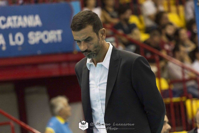 Volley Catania, esonerato l'allenatore Rigano