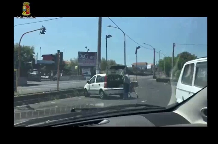 Catania, usavano l'auto di servizio per spesa e vacanze: sospesi 5 dipendenti di Pubbliservizi