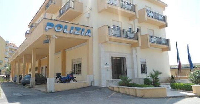 Un gruppo watsapp per segnalare posti di blocco: 62 persone nei guai