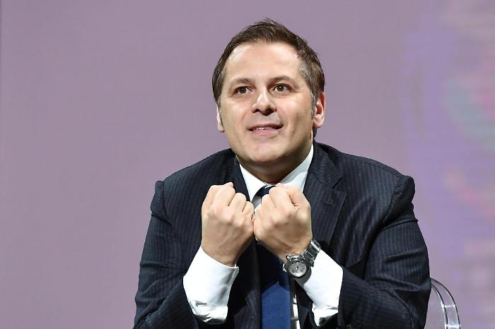 Mini eolico, senatore Siri (Lega) verso il processo con Arata