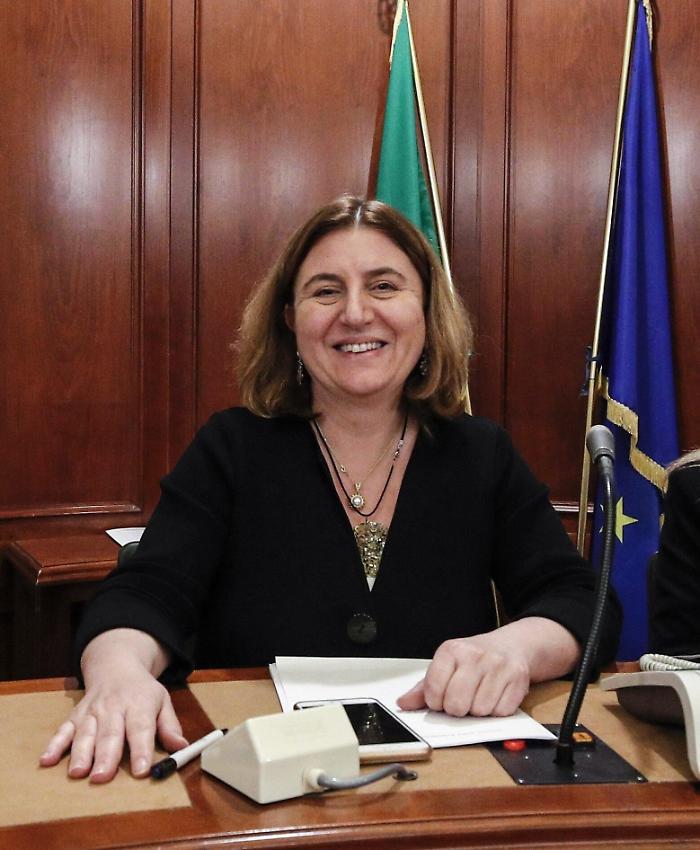 Reddito di cittadinanza, ministro Catalfo a Catania: "Controlli severi"