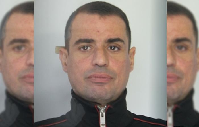 Catania: ai domiciliari per droga, a casa aveva marijuana e una pistola