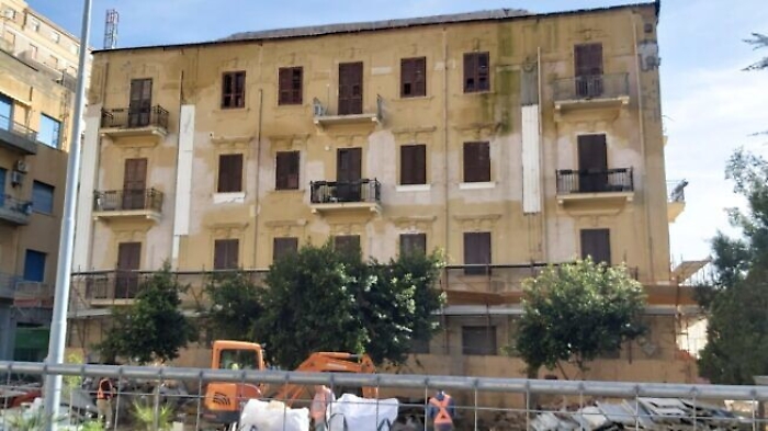 Viale della Vittoria: restituiti ai proprietari le abitazioni al primo piano e i magazzini