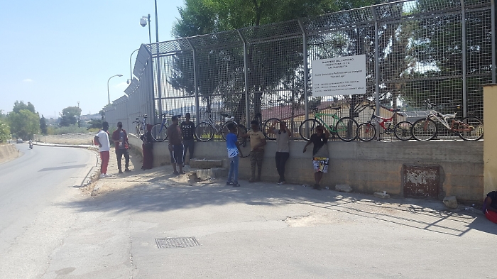 Migranti: muore ospite del Centro di Caltanissetta, scoppia la rivolta