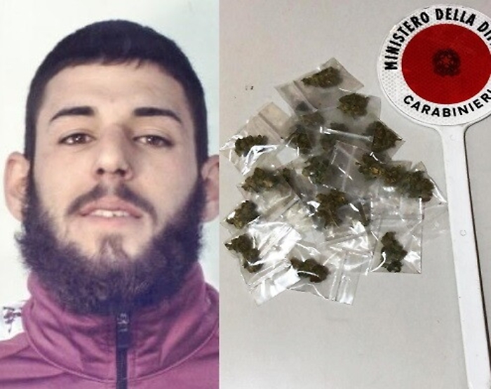 Rocambolesca fuga con la moto per sfuggire a Cc: pusher arrestato