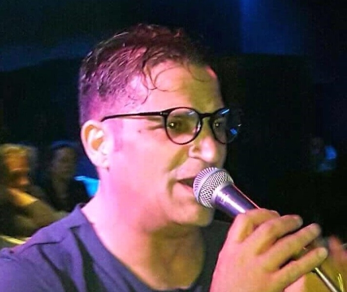 Acireale, bufera sull&rsquo;Ave Maria del neomelodico