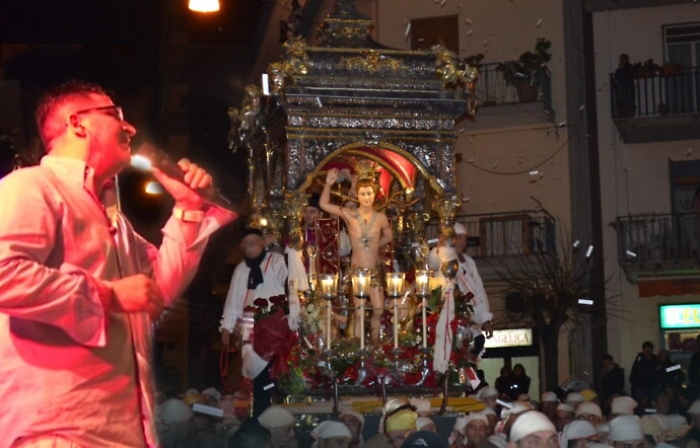 Per San Sebastiano altolà al neomelodico: 
«Ad Acireale soltanto iniziative religiose»