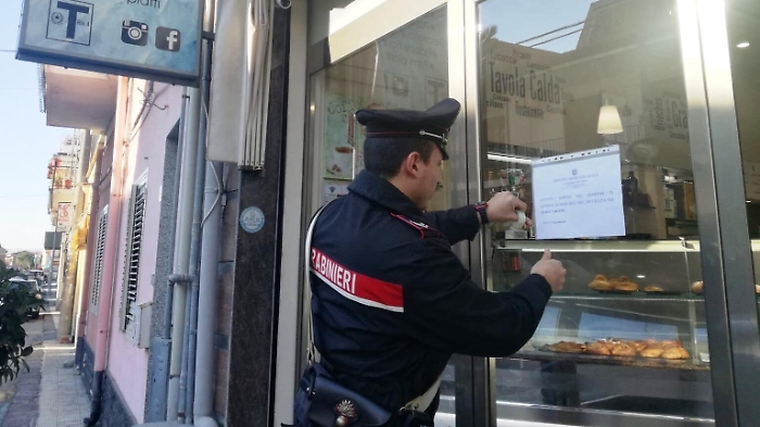 Fondachello, sospesa l'attività di un bar sospetto ritrovo di pregiudicati