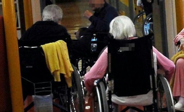 Anziano maltrattato a Palermo, chiusa la casa alloggio "Anni azzurri"