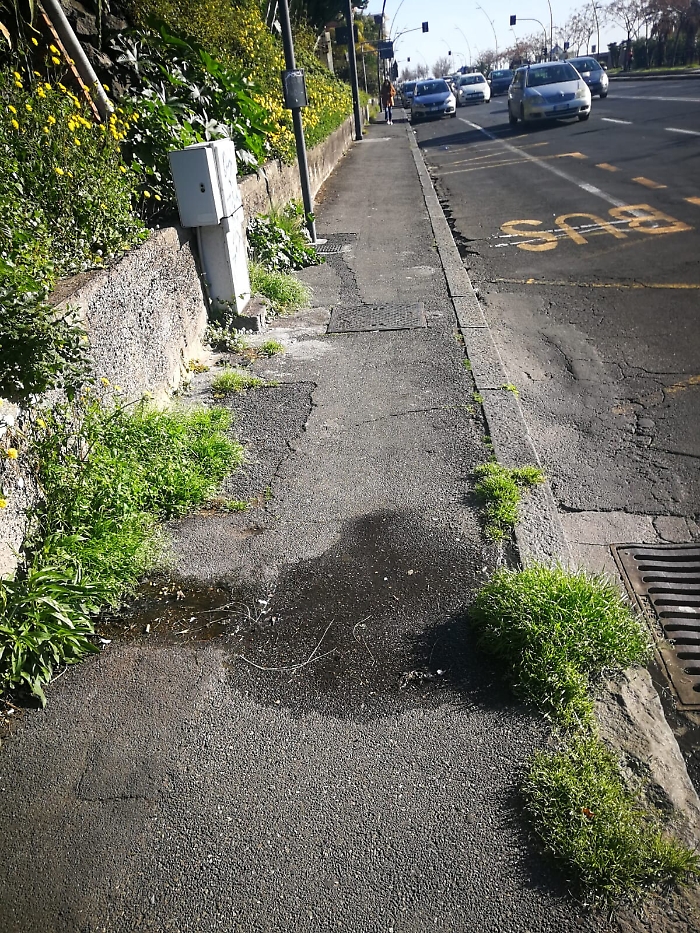 Catania: scolo di fognatura al lungomare