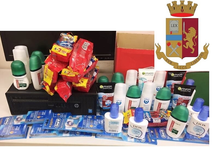 Prodotti dell'igiene intima rubati:
denunciata "ladra" romena