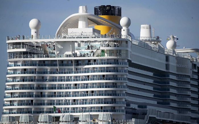 Coronavirus, sbarcati i passeggeri della Costa Smeralda: anche i catanesi