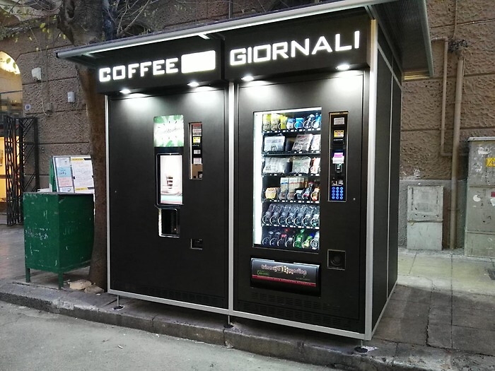 Chiudono le edicole: a Palermo primi dispenser per vendita quotidiani