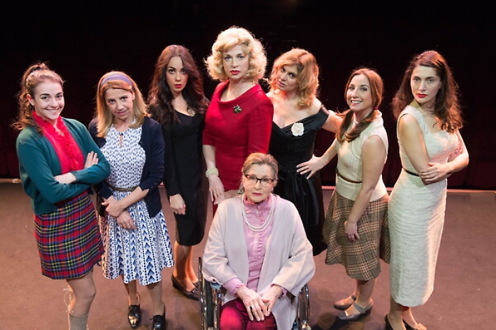 Teatro, un cast tutto al femminile per "Otto donne e un mistero"