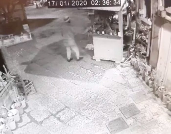 Locale vandalizzato in centro storico a Catania: somalo denunciato