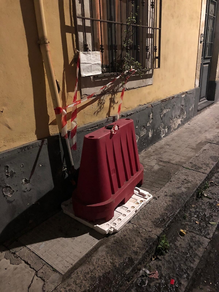 Catania: "Botola pericolosa? Mettiamoci una pietra sopra"