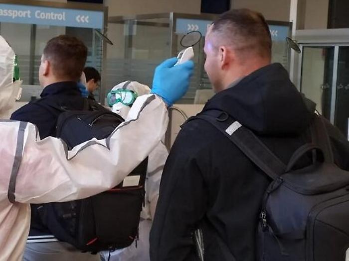 Coronavirus, nell'aeroporto di Palermo test termometro per voli da Milano e da Bergamo