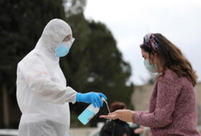 Coronavirus, da sequenza genetica arriva conferma: "Virus in Italia già da tempo"