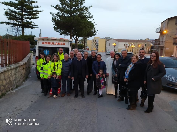 Cianciana, prende servizio l'ambulanza medicalizzata
