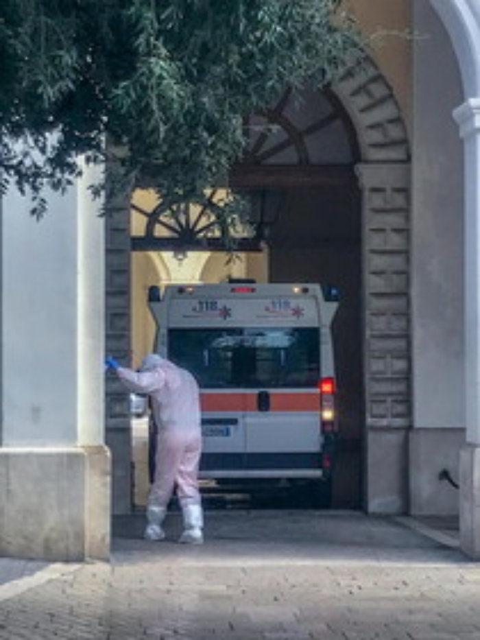 Coronavirus, prefetti italiani potrebbero requisire alberghi per quarantene