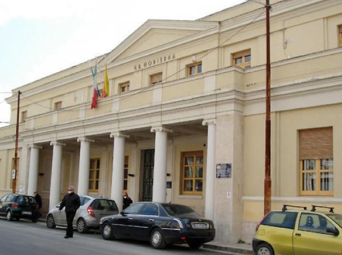 Ragusa, denunciati due dipendenti Asp tornati al lavoro dopo viaggio al Nord