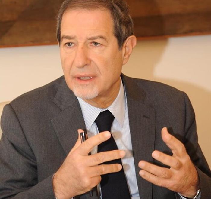 Coronavirus, Musumeci stringe ancora: dal commercio ai trasporti ecco cosa cambia