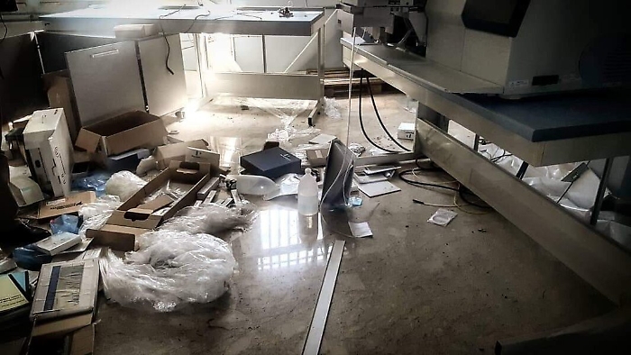 Palermo, furti nel laboratorio dei tamponi del Policlinico: il ladro a rischio contagio