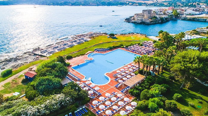 Aeroviaggi si prepara alla «fase 2»: come fare le vacanze in villaggio in sicurezza