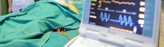 Covid, il fisico Battiston: «Picco tra il 26 e il 27 novembre, casi dimezzati a Natale»