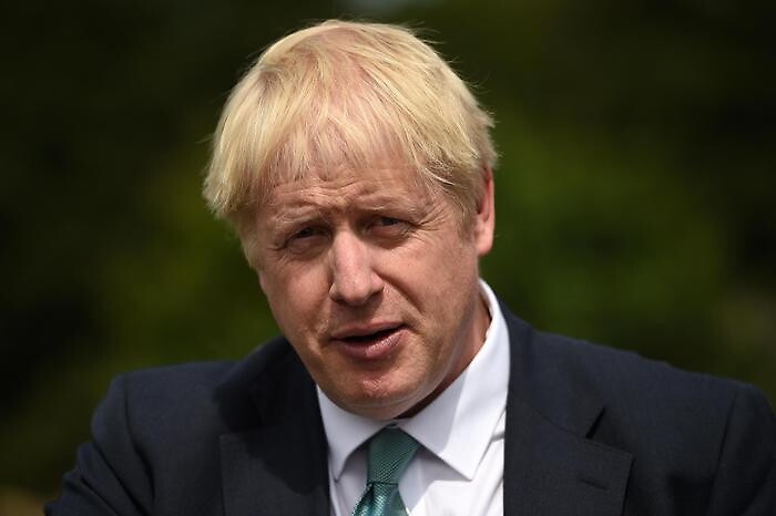 Coronavirus, Boris Johnson in terapia intensiva: la conferma da Downing Street