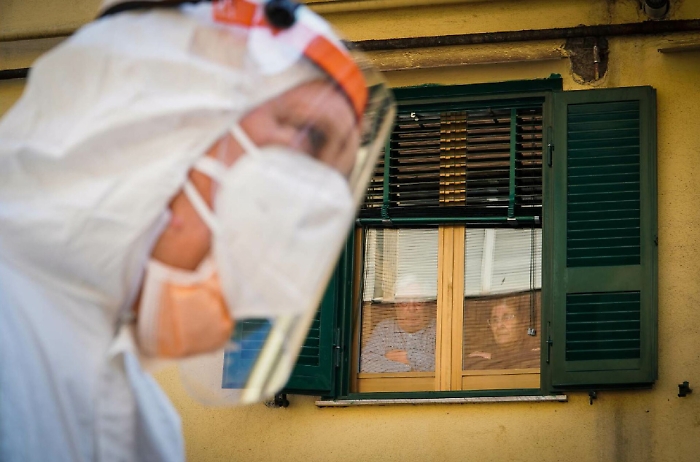 Coronavirus, dalla Regione nuove misure per le case di riposo in Sicilia