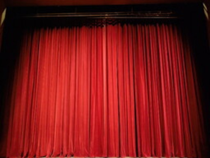 Coronavirus, il dietro le quinte e quelle vite in pausa