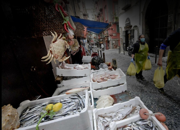 Pescheria solidale a Catania: per i bisognosi e i venditori dello storico mercato