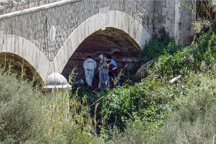 Bagheria, Maria Francesca: «Mia zia da bambina mi faceva mangiare gli scarafaggi»