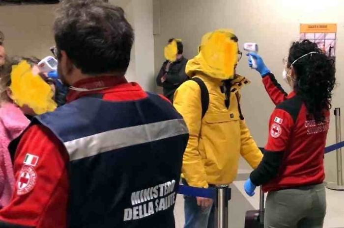 Coronavirus, nella Fase2 termoscanner in tutti gli aeroporti e in stazioni