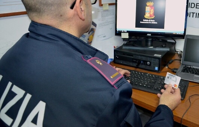 Truffati on line tre agrigentini