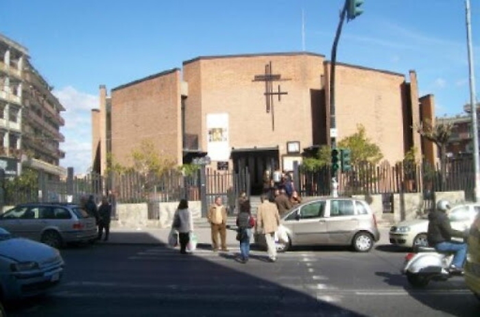 Catania, "assembramento" per il funerale: arriva la Polizia