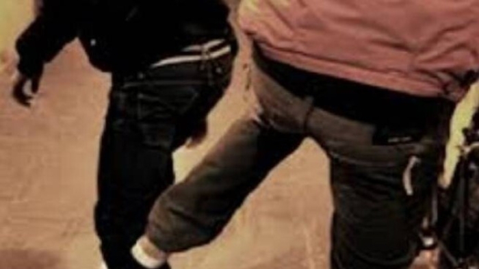 Caltanissetta: aggredisce coetaneo per gelosia, minore denunciato