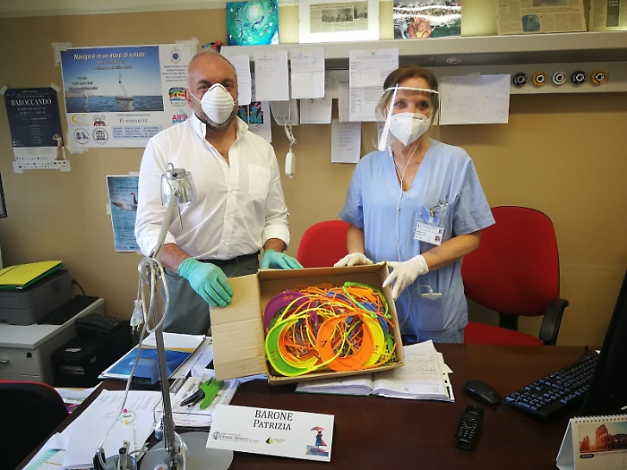 Catania, mascherine e visiere progettate (e realizzate con la stampante 3D) dall'istituto tecnico Marconi-Mangano