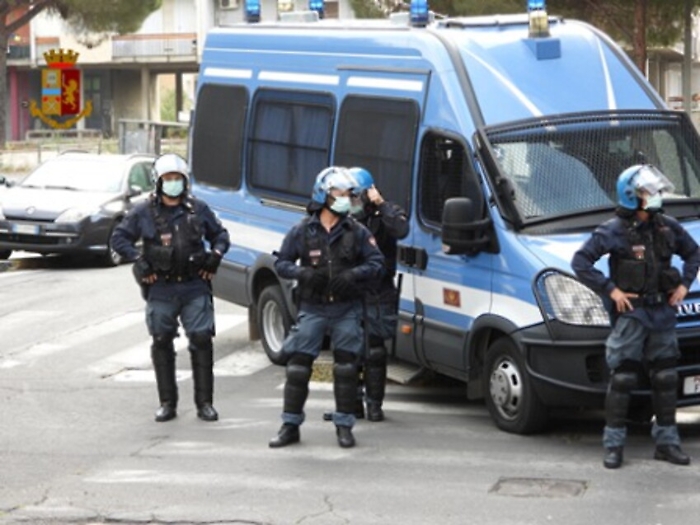 Catania, la polizia setaccia Zia Lisa dopo l'aggressione del 5 maggio