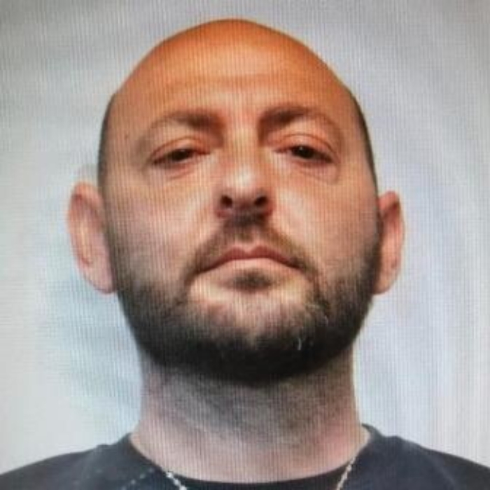 Catania, bloccato con 500 gr di marijuana in auto a Librino: arrestato