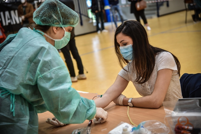 Al cittadino comune serve il test sierologico? La risposta dell'esperto (ma è già un business)