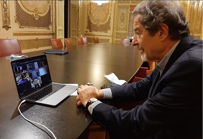 Riaperture in Sicilia, c'è l'ordinanza di Musumeci: ecco le nuove regole, ma manca ancora la firma