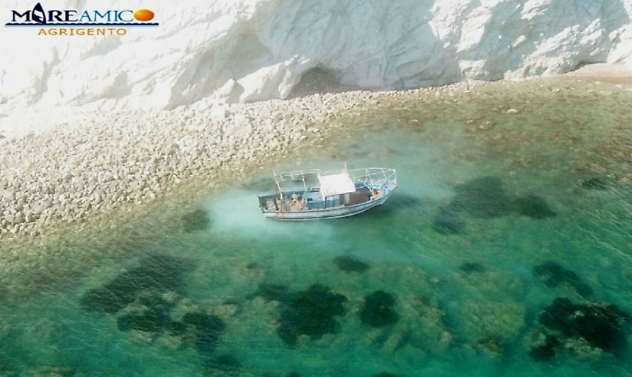 Mareamico: «Sbarco fantasma, drone ha scovato peschereccio incagliato»
