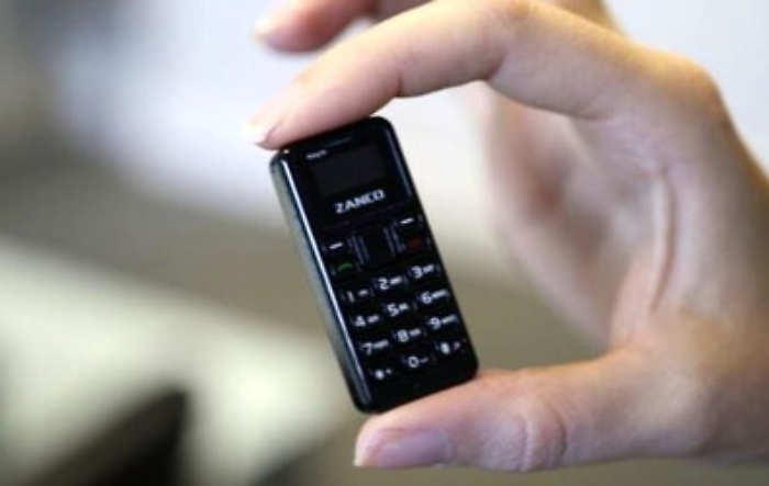 Palermo, detenuto ingoia un cellulare: sarà operato